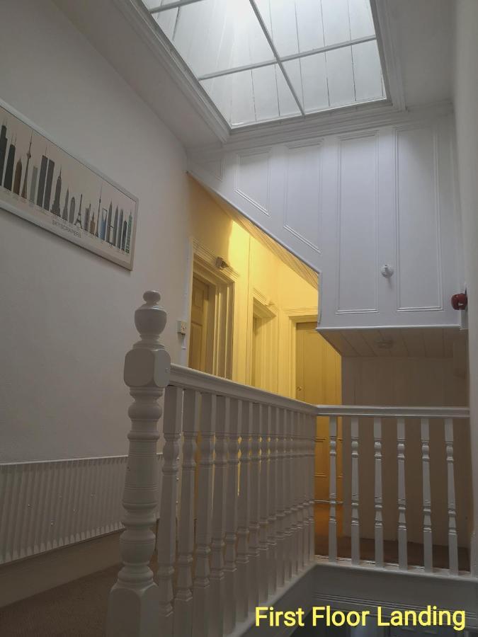 Ebbw Vale Guest House Bagian luar foto